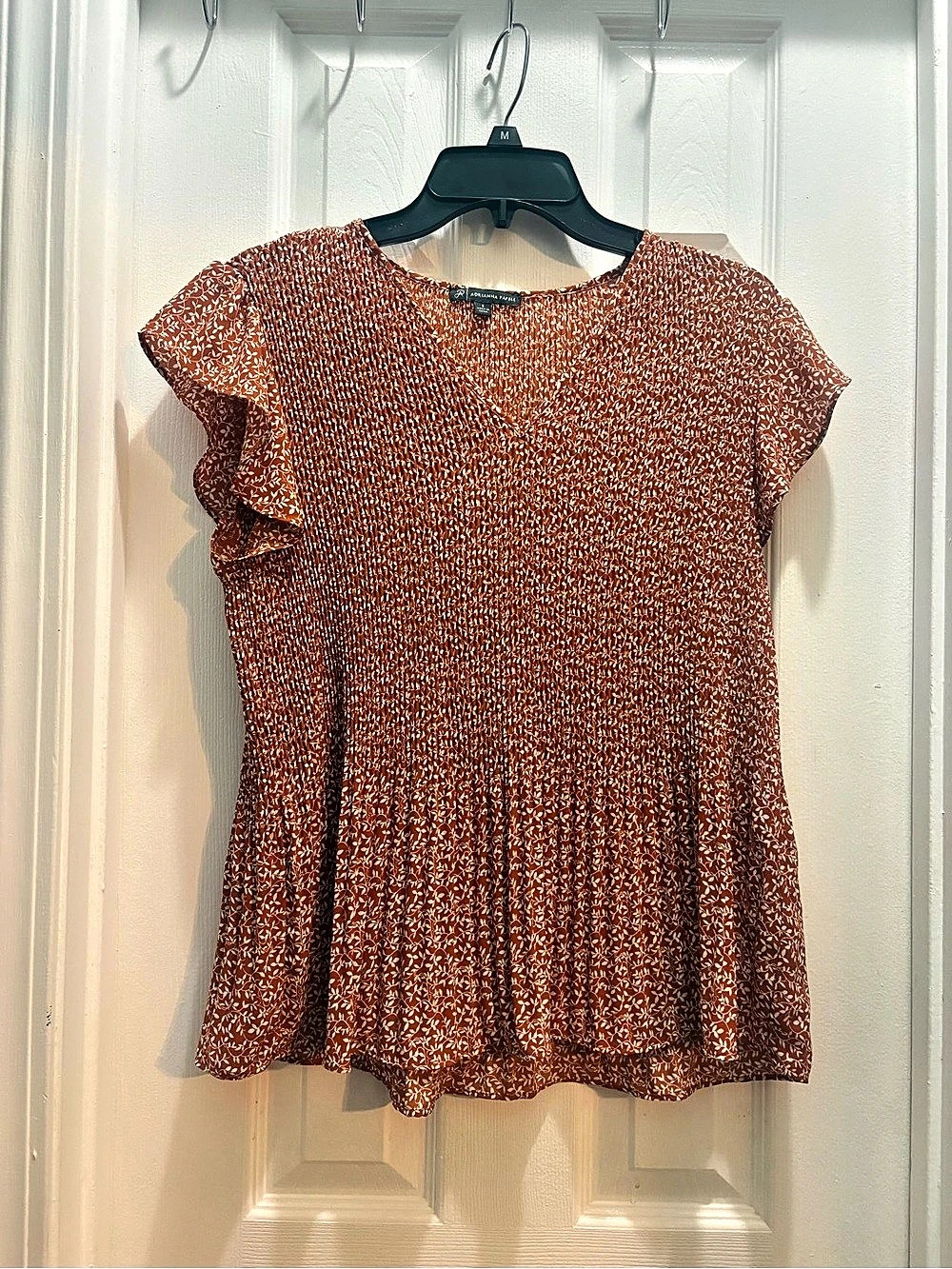 Adrianna Papell Floral Pleated Blouse in Orange & White Size Small